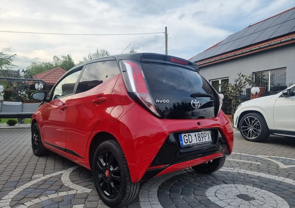 Toyota Aygo cena 33900 przebieg: 125960, rok produkcji 2017 z Przasnysz małe 379